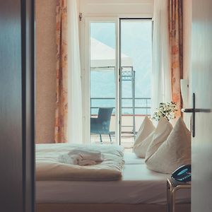 Camera con letto king size